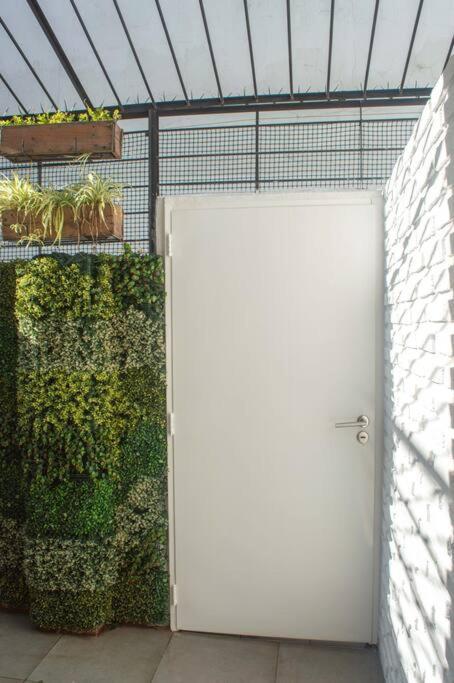 Hermoso Y Comodo Alojamiento Con Patio En Nunez Буенос Айрес Екстериор снимка