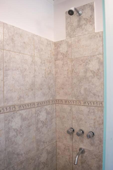 Hermoso Y Comodo Alojamiento Con Patio En Nunez Буенос Айрес Екстериор снимка